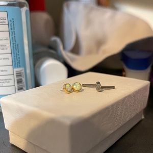Anatometal 4mm opal threadless earrings